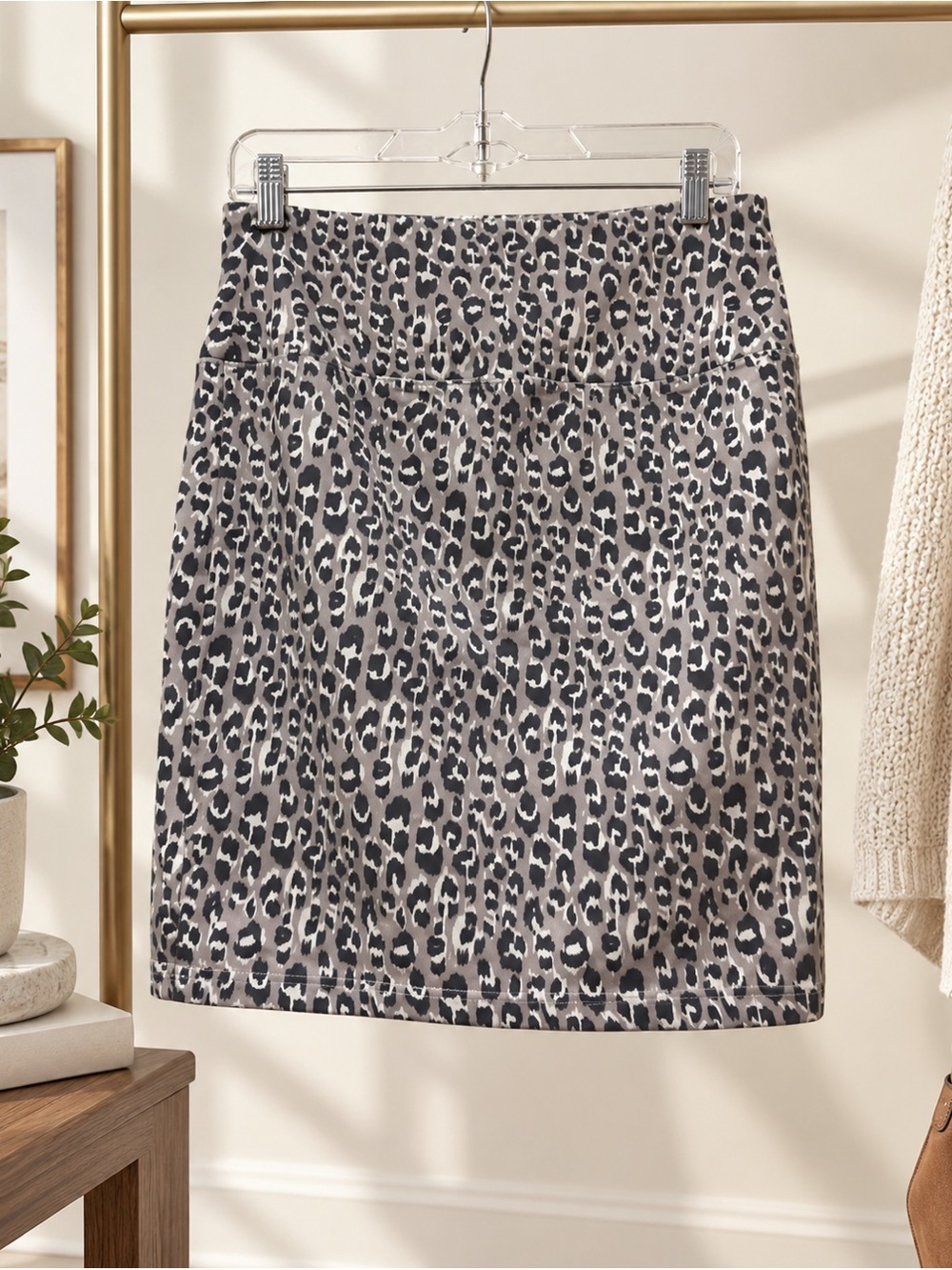 Tribal Leopard Print Stretch Mini Skirt size Small Animal Print Neutral Chic